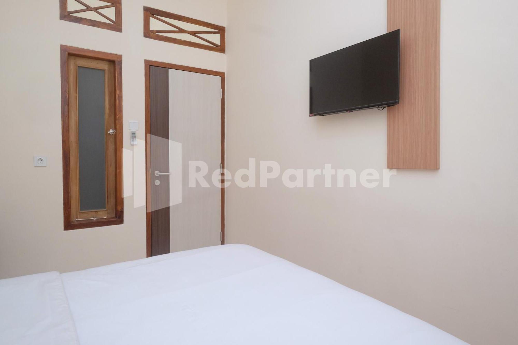 Ndliman House Near Ugm Jogja Mitra Reddoorz Hotel Kejayan Exterior photo